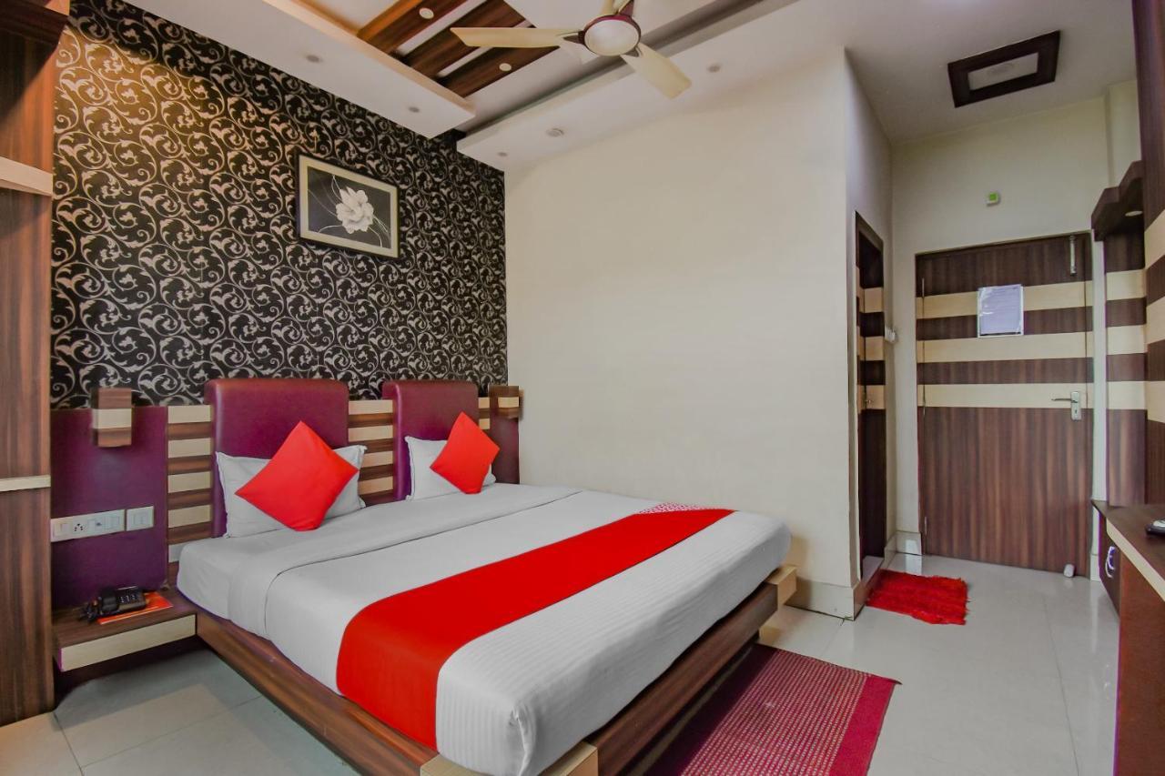 Oyo 1851 Hotel Sefali Deluxe Calcutta (Kolkata) Esterno foto