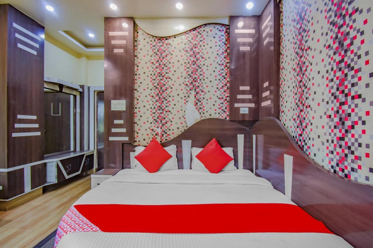 Oyo 1851 Hotel Sefali Deluxe Calcutta (Kolkata) Esterno foto