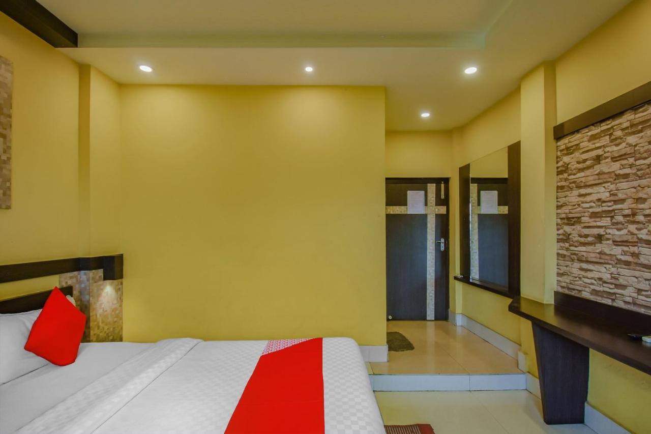 Oyo 1851 Hotel Sefali Deluxe Calcutta (Kolkata) Esterno foto